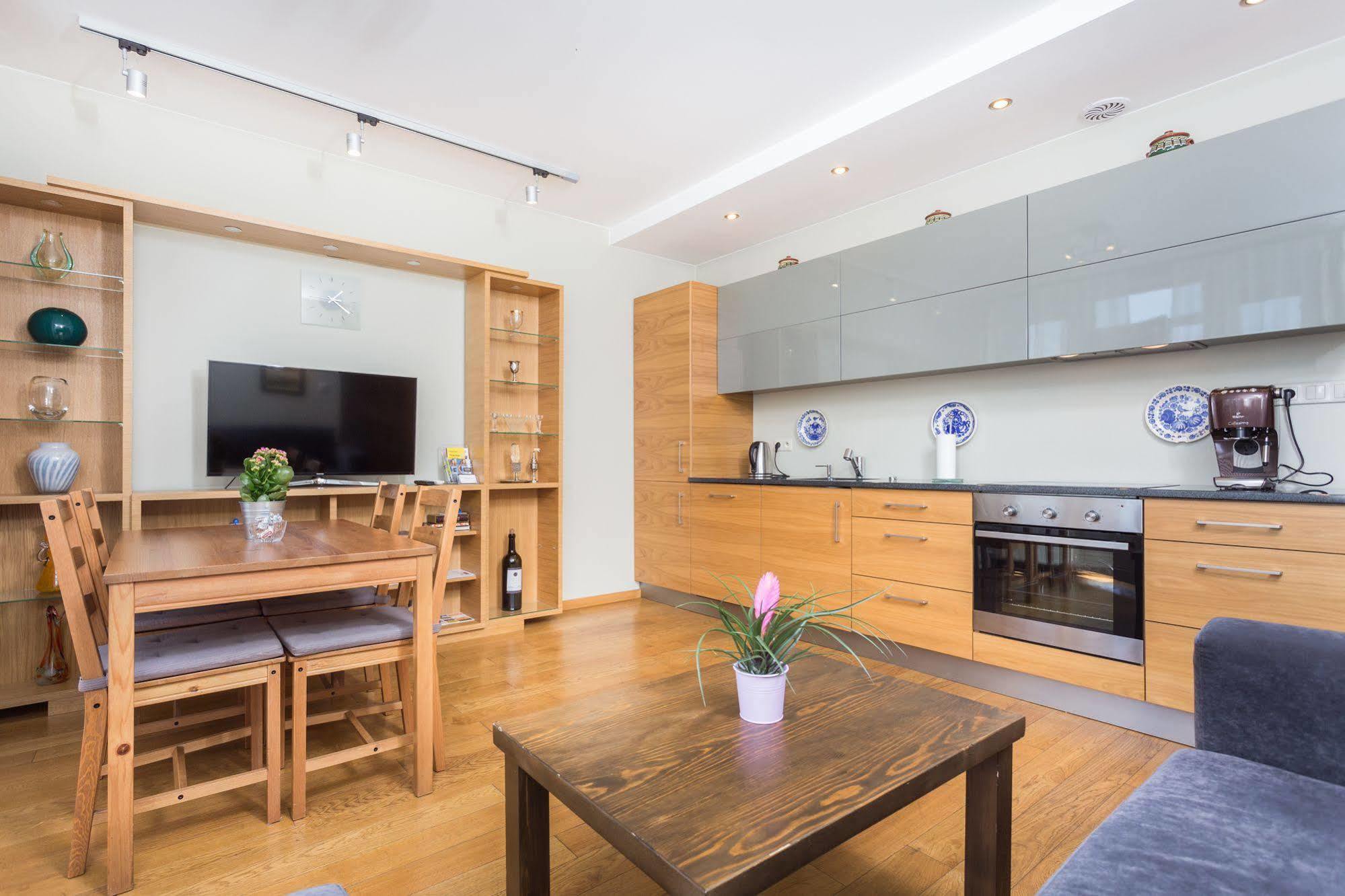 Inpoint Old Town Szeroka Apartments كراكوفيا المظهر الخارجي الصورة